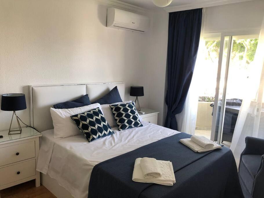 Apartamento Torremolinos 5 Personas + Parking + Piscina Todo El Ano מראה חיצוני תמונה