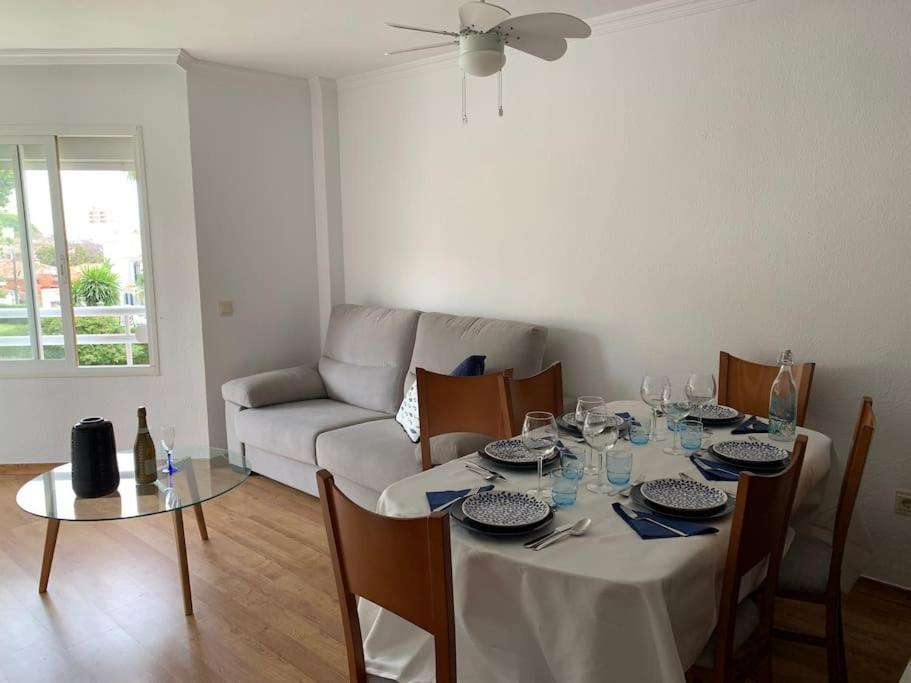 Apartamento Torremolinos 5 Personas + Parking + Piscina Todo El Ano מראה חיצוני תמונה